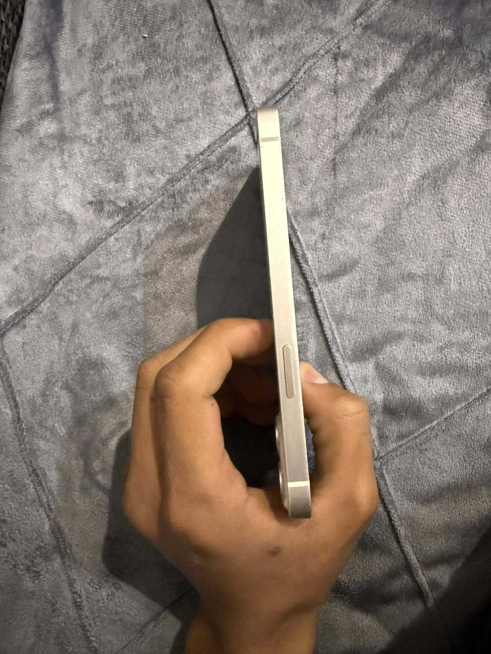 السلام عليكم
13 عادي 

ذاكرة 128

بطارية 89 

جهاز نورمال شرط مامفتوح وين ماتريد جيك الجهاز نورمال شخط مابي 

سعر 460 وبي مجال بسيط مكاني موصل حي القاهرة 

*********** مابي واتساب 

رقم بي واتساب ***********

تريد تخابرني واتساب او عل رقم الي مابي واتساب تريد راسلني وارد عليك
