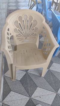 كراسي بلاستيك • بيع جملة • المسيب حي المعلمين