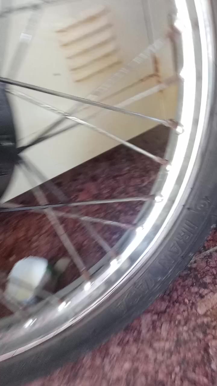 سلام عليكم وياله ايراني اصلي الامامي رابيد و الخلفي انتنس هنه وتيوبهن و تايراتهن ملحقات كامله نضاف شوفت عينك سعر 90 وبيهن مجال مكاني بصره ياسين خريبط مجالهن قليل


**إذا كنت صاحب هذا الإعلان وتريد حذفه لأي سبب، رجاءا أرسل رسالة إلى الدعم الفني**