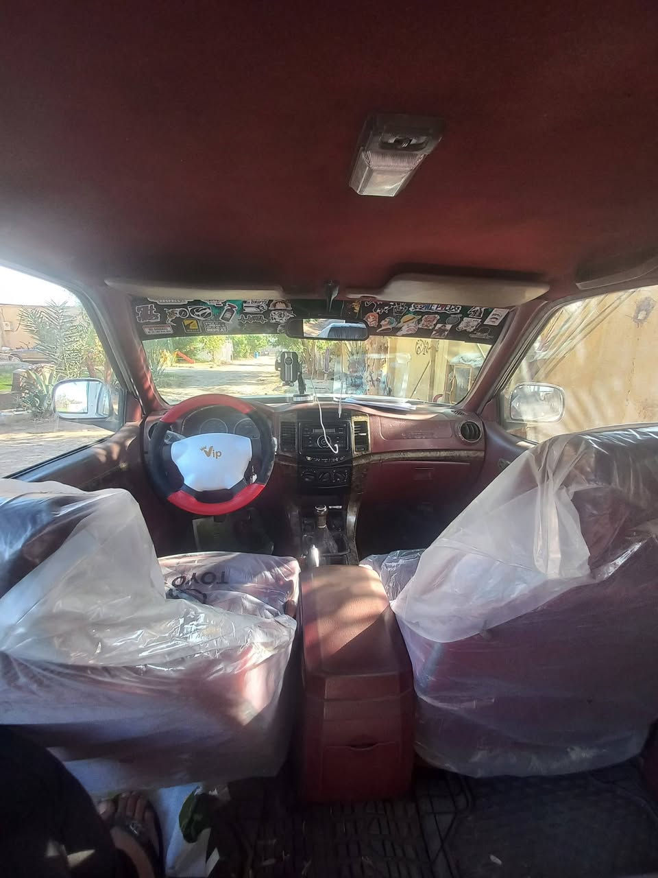 السلام عليكم بيك اب فوتون 2012 رقم جديد هزة جديده تحويل ثاني يوم السيارة مصبوغة عام كهربائيات كلها شغالة بس الدبل إشارة كاعده تشكل عندي والتبريد جان بي ليك وسويته ورجع عطل المهم ابيعلك بدون تبريد تدفئة شغالة صدر جديد شواصي ولا واحد بي شي كلهن انضاف مكينه وكير واكسل كفالة
ملاحظة .... بيها شمره بل ابريك تشمر على اليسره لو صوندة مسدودة لو فج 
مراوس حسب القناعة 
***********
