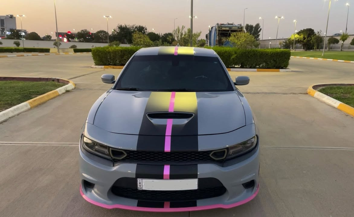 جارجر ٢٠٢٠ مواصفات RT
محرك ٥.٧ ثمانية سلندر 
بس جامرلخ امامي سائق صبغ بدون دواخل
ماشي ١٦ ميل
فول مواصفات بس بدون سلايت
ايرباك كل بلادي
رقم اربيل 
واتساب ***********
