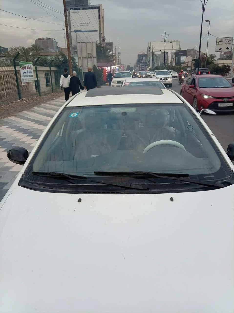 للبيع ليفان 620بسمي رقم بغداد إنكليزي سنويه لسنه 2031 هزه جديده بيهه بنيد مبدل وجاملغ عل بارد بدون دواخل تجي وتشوف تبريد كير مكينه خير من الله تخم تاير جديد صدر أمامي خلفي جديد السياره خير من الله 
السعر 45$وبيه مجال 
مكان بغداد حي الجهاد رقم:***********
