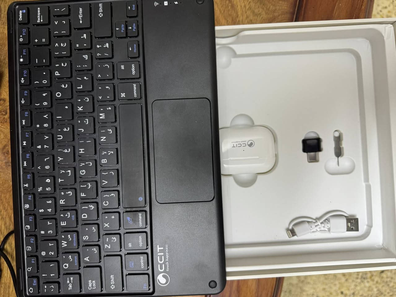 ايباد ccit ايباد مستعمل اسبوع الله شاهد بعد الاغراض مامستخدمه ابداً جهاز مواصفات عاليه مثل ما موجود بل كارتون تكدرون تشوفوون سعر 160 بي مجال ***********
