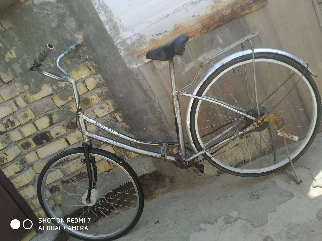 سلام عليكم باسكل ياباني للبيع عل فحص  السعر  40 الف العنوان حله الطهمازيه قرب مخبز المصطفى هذا رقمي موجود واتساب  ***********
