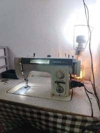 مكينة برذر للبيع ١٠٠ وبيها مجال العنوان بغداد حي الحسين للتواصل 075167...