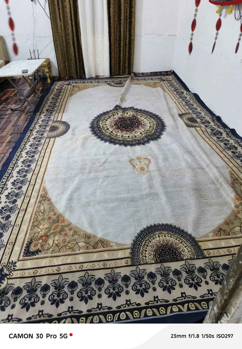 فراش للبيع ثري دي الطول 5م
والعرض 3م
بساط عدد 2 ثري دي
 الطول 3م والعرض واحد متر
السعر ٦٥ ألف.. سوق الشيوخ


**إذا كنت صاحب هذا الإعلان وتريد حذفه لأي سبب، رجاءا أرسل رسالة إلى الدعم الفني**