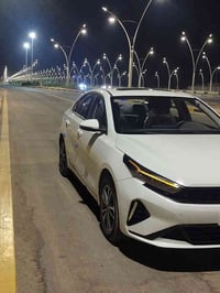 خط بنات • القلعه-جامعه سامراء • سياره حديثه