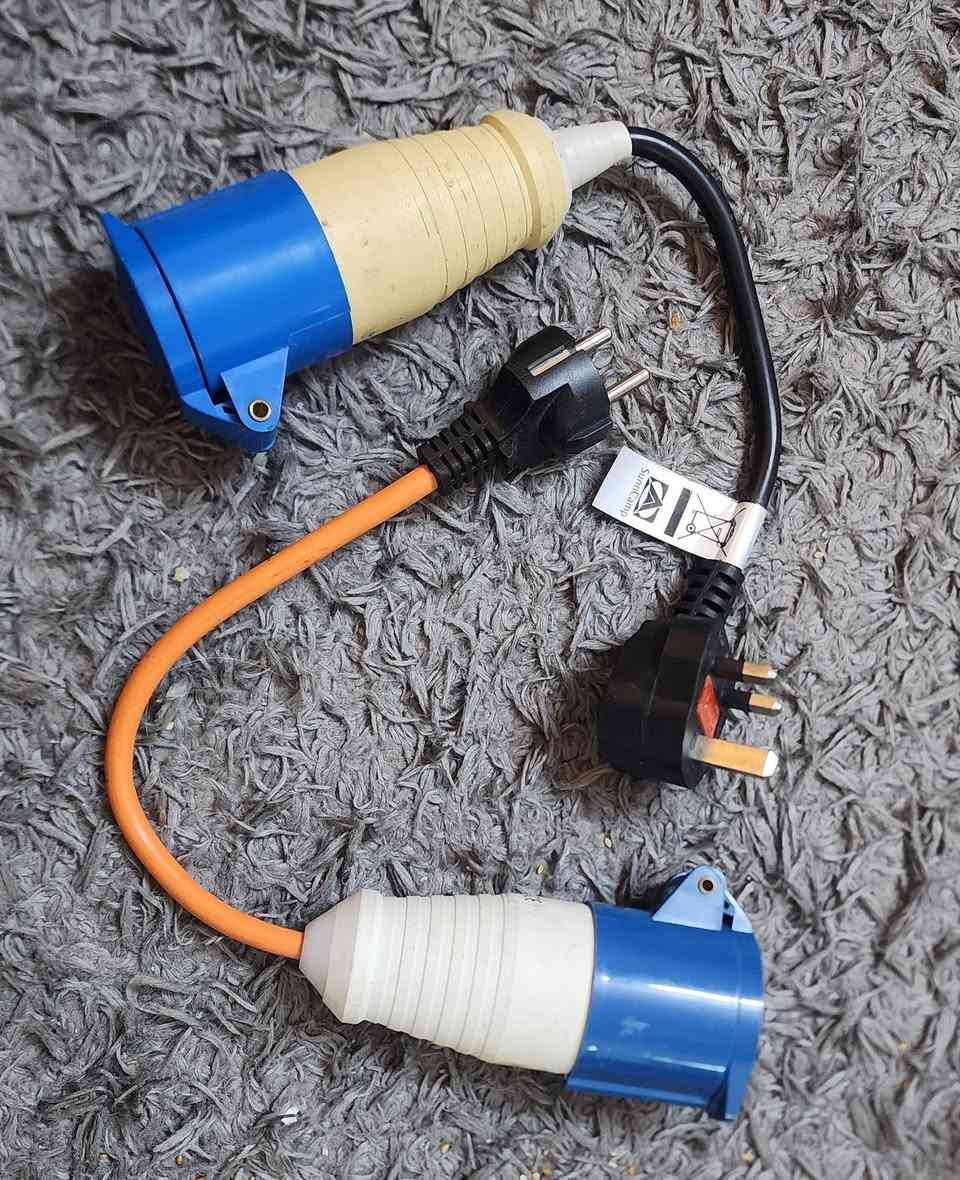 تحويلات 🔌
السعر / 20 مع التوصيل


**إذا كنت صاحب هذا الإعلان وتريد حذفه لأي سبب، رجاءا أرسل رسالة إلى الدعم الفني**