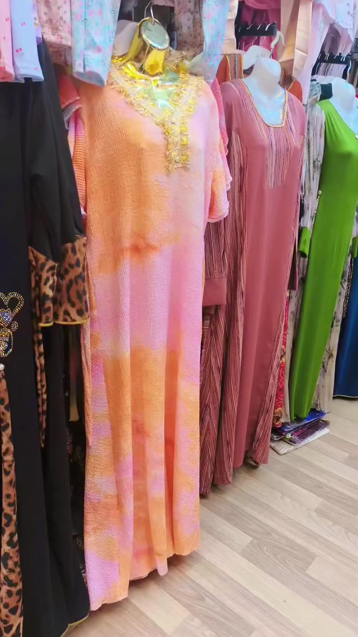 #تكــــــــــرااارر_جمااااال_العيـــــــــد_____وووووصـــــــــــل
#دشداشة كشمير بنعومة فاخرة ✨
لون راقي وتطريز ناعم يبرز الأنوثة بذوق هادئ🌸🦋
قصة مريحة مع شدّة خصر تعطي شكل أنيق ومرتب🐅🙂
القياسات _2xl_3xl_4xl_5xl🙂🤍
#سعـــــــــــــــــــــر15
يوجد توصيل داخل المسيب الفين دينار 
يوجد توصيل محافظات


**إذا كنت صاحب هذا الإعلان وتريد حذفه لأي سبب، رجاءا أرسل رسالة إلى الدعم الفني**