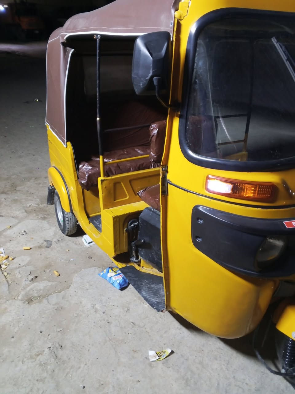 تكتك 2019 شهر 11 للبيع كفاله عامه ماعده دوس العنوان بغداد الكماليه المعوقين السعر 6500 وبيه مجال ***********
