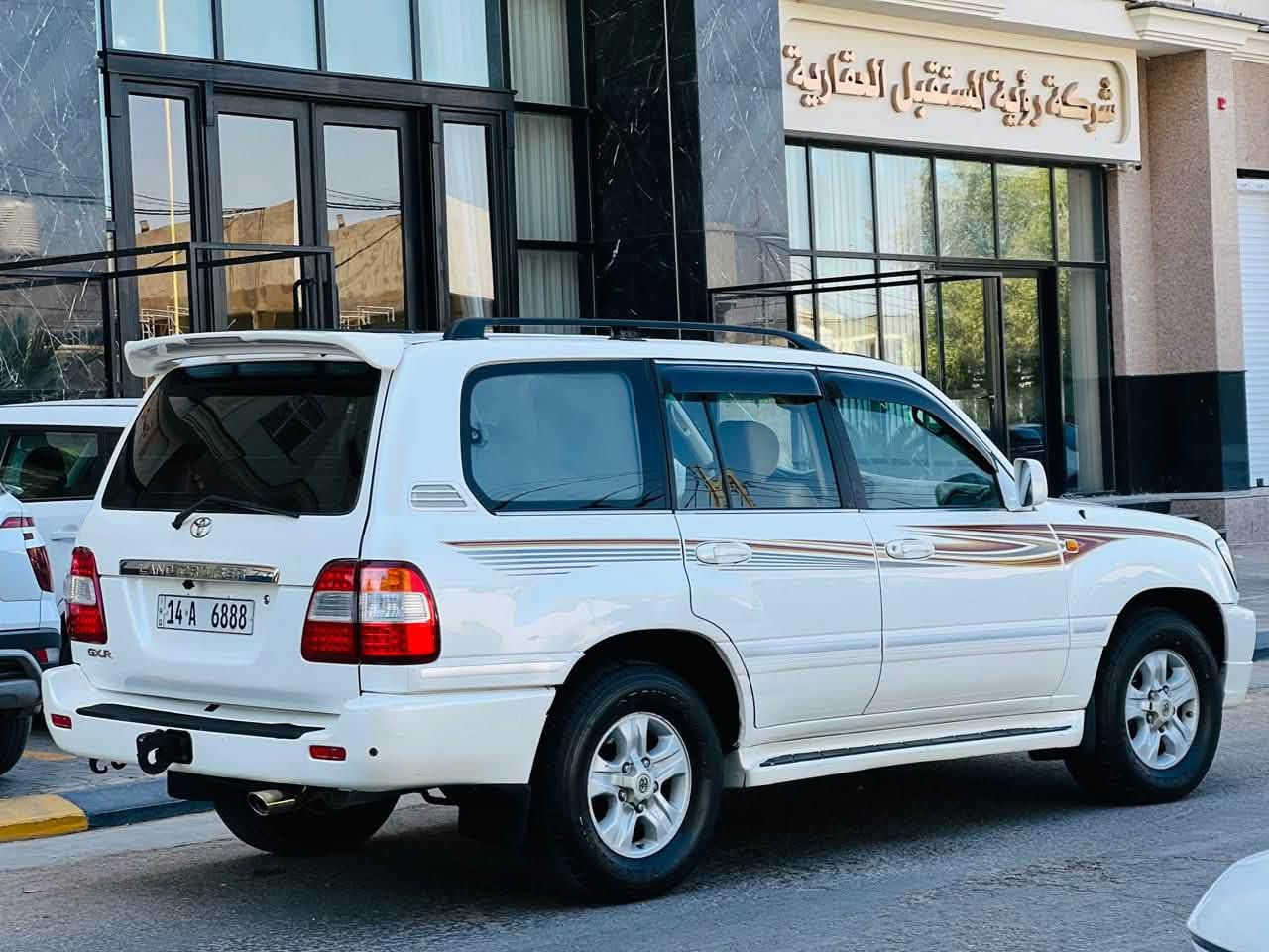 لاندكروز خليجي مديل 2006 سعر 164 قابل  للتفاوض الأستفسار اتصل *********** مكفوله كفاله عامه من الضربه والصبغ والتبديل فول مواصفات واحد على واحد فتحه سقف تحكم ستيرن شاشه كبيره كامره خلفيه دواره كشنات كهربائي داخل بيجي مري كهربائي شفط اريل كهربائي حساسات امامي وخلفي ثلاجه دبل تانكي 7 راكب 3 قطع تبريد مكينه 6️⃣ سلندر مكينه وكير مكفولات + منضومه غاز حداديه جديده تخم تاير تبريد ثلج ❄️ رقم نكليزي مشروع وطني سنويه ل 29 مكان سياره كربلاء
