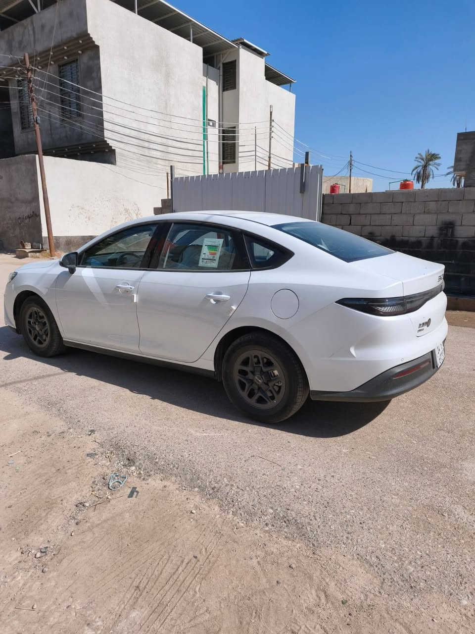 بي وادي صيل فايف 2025 ماشيه الف زيرو رقم بصره السياره حره بسمه تحويل ثاني يوم السعر 130 وبيهه مجال مكلف بل نشر *********** البصرة
