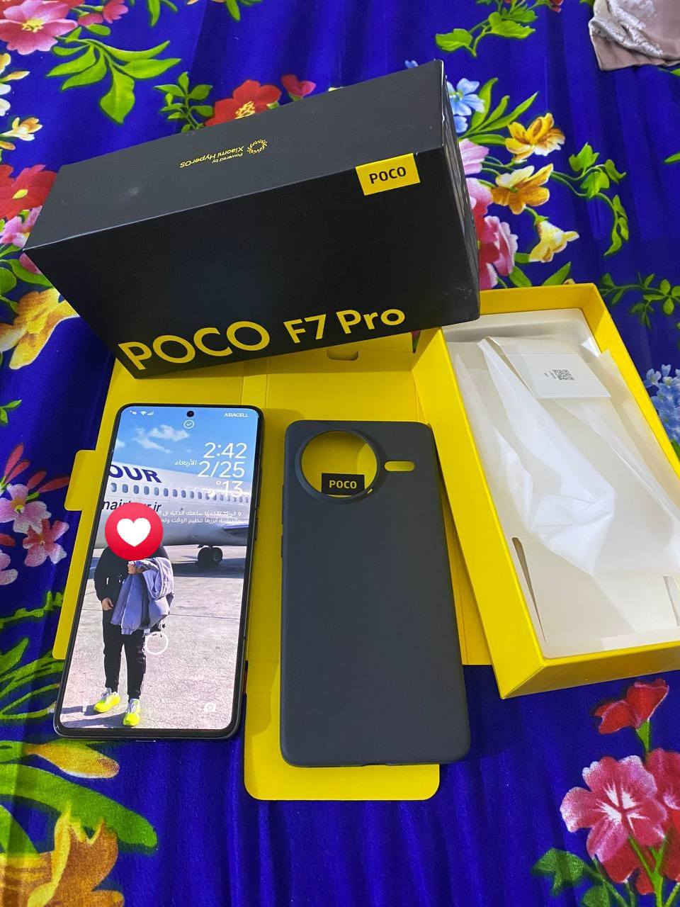 بوكو F7برو نظيف جدا مع ملحقاته الجهاز ما مستخدم هواي ابد اخو الجديد الجهاز مكفول + ذاكرة 512 
يشغل ببجي 120فريم سلس الاستخدام 
سعر 575 الف بيه مجال بسيط جدا 
***********
