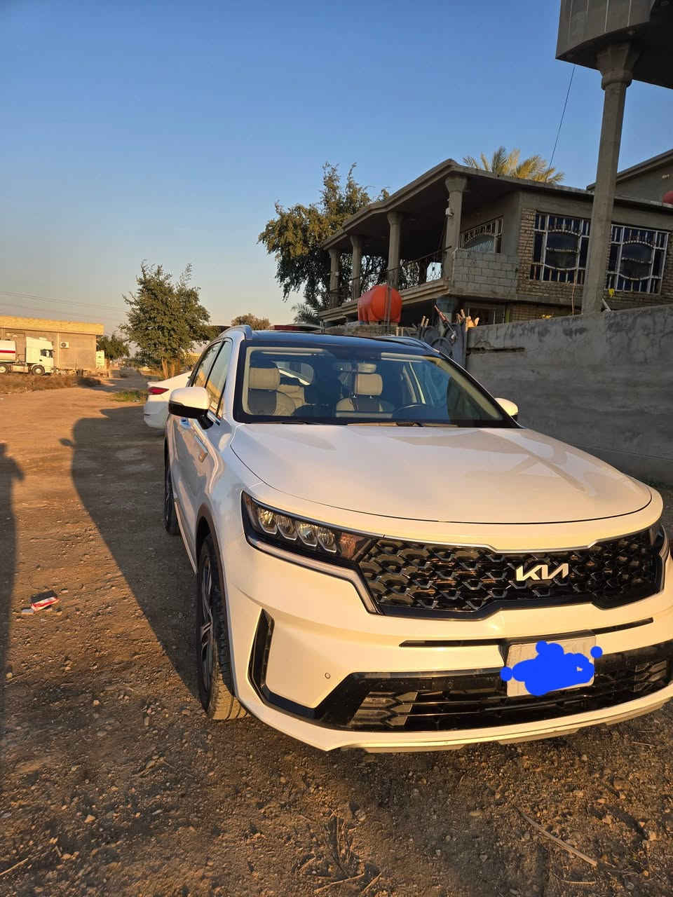 السلام عليكم
للبيع
كيا سورنتو موديل ٢٠٢٣ خليجي
فول مواصفات
ماشية ٢٧
رقم بغداد 
بصمة تشغيل عن بعد
قمارة بانوراما
كراسي كهربا امامي خلفي
جنطه كهرباء
كير ماوس
سايد برك بصمة
كشنات كهرياء
كامرات امامي خلفي 
شاحن لاسلكي للهواتف
شفتات ستيرن
تحكم استيرن فول
اربع انضمه قياده
صندوك كهرباء
مري شفط  
شاحن واير ليس 
ستة سلندر 
سبعة راكب
حساسات
 وبيه بعد هواي مواصفات
ملاحضه السياره بيهة بارد كلش قليل اثر رصعات ٢ بكد الأضفر والباقي كله مكفول محرك كير صبغ مكفولات سياره كلش جديده وحلوه بالحقيقه احله من الصور وشايف بيه كل الخير والبركه الياخذه
السياره بأسمي تحويل مباشر

السعر٢٩٥ وبيهة مجال بسيط 
مكان السياره واسط قضاء العزيزيه 
***********
***********
