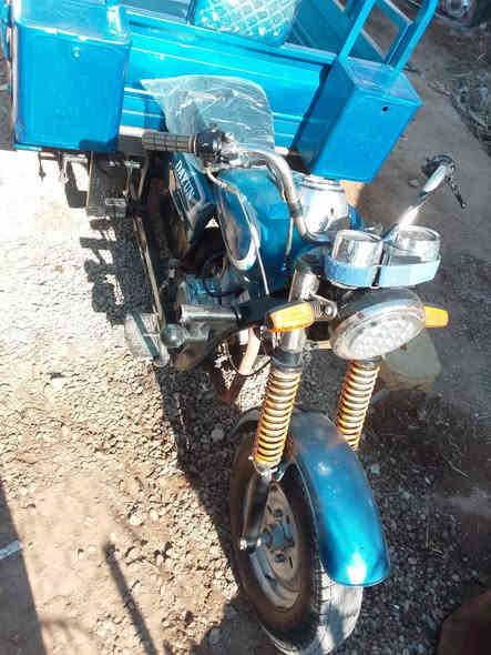 السلام عليكم ستوته للبيع موديل 2014  اوراق وشاصي مكفولات ستوته كامله السعر 1300  وبيها مجال المكان كوت شارع النفط الشراي يتصل *********** 
***********
