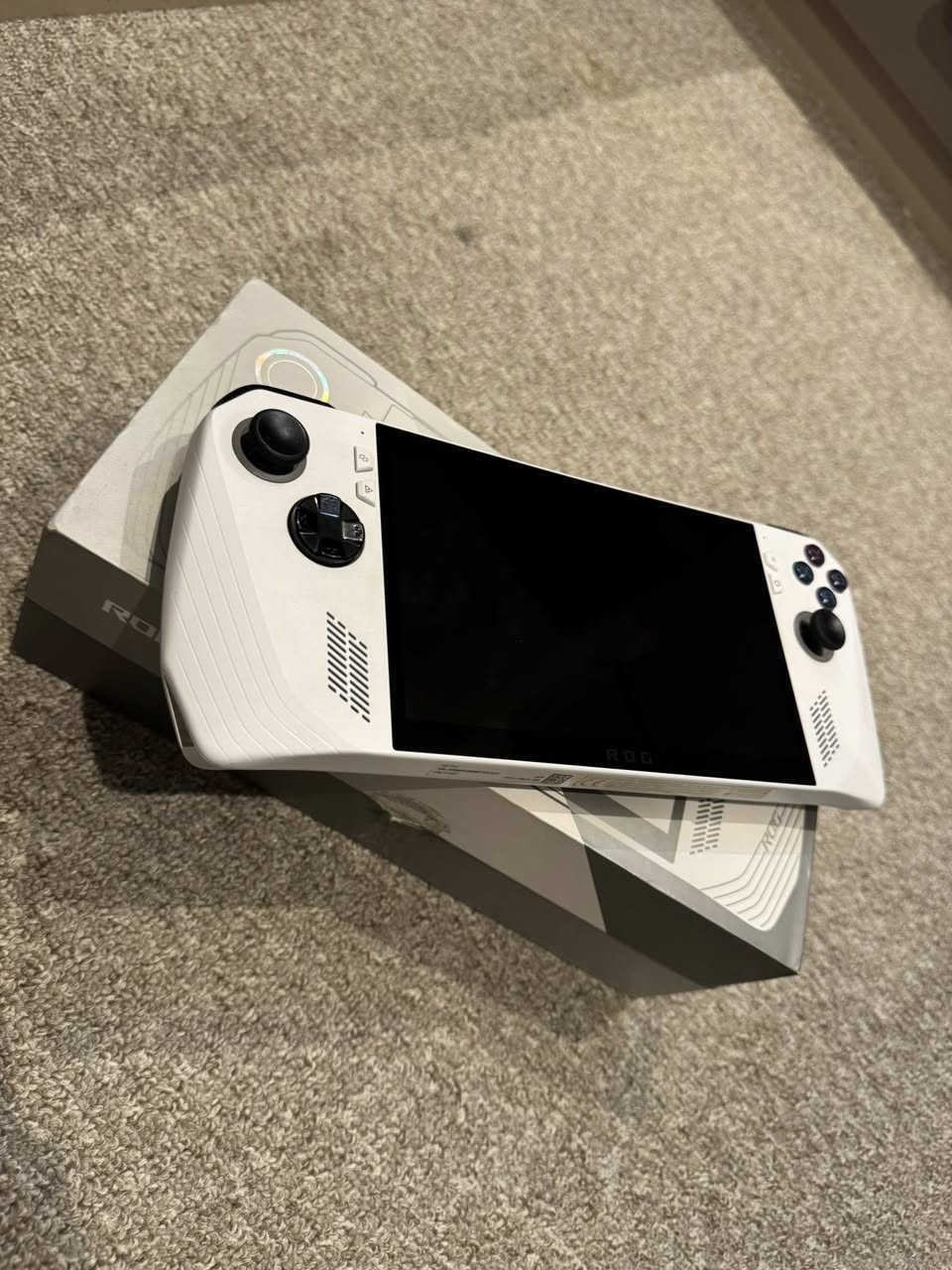 Z1 extreme
مع كيم باس 3 اشهر مفتوح مجانآ الجهاز جدا نظيف مكاني بصره 
سعره النهائي 580 الف 
***********
الجهاز بيه حساب لعبه فيفا26 اون لاين مشتريه
