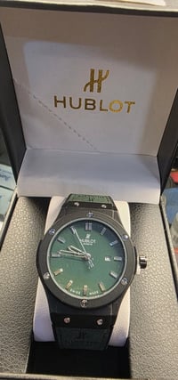 سومر لاند • محل ساعات