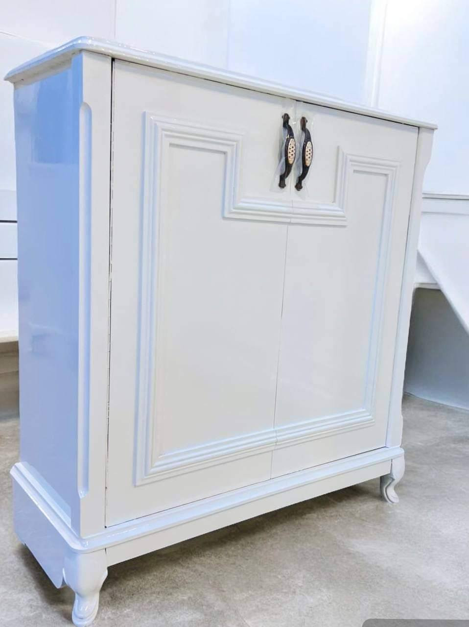 مديلات حديثه غرف اخشاب تزكام حسب طلب يوجد انواع مديلات الحديثه يوجد انواع الاصباغ حسب رغبت الزبون العنوان ناصريه استفسار نتصال واتساب***********
