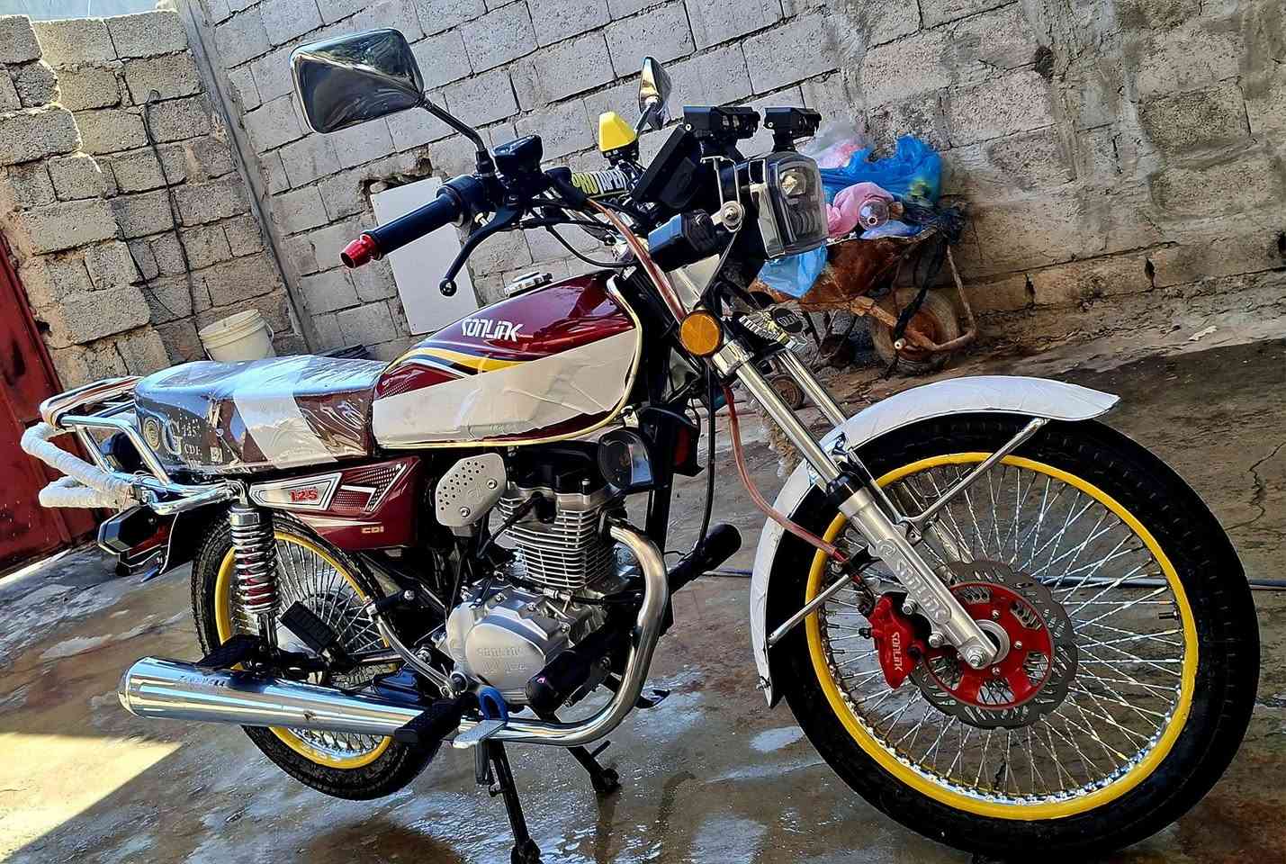 من يريد خليه يخابر على مو ديل2025/ 700 بها مجال الرقم[[ ***********
