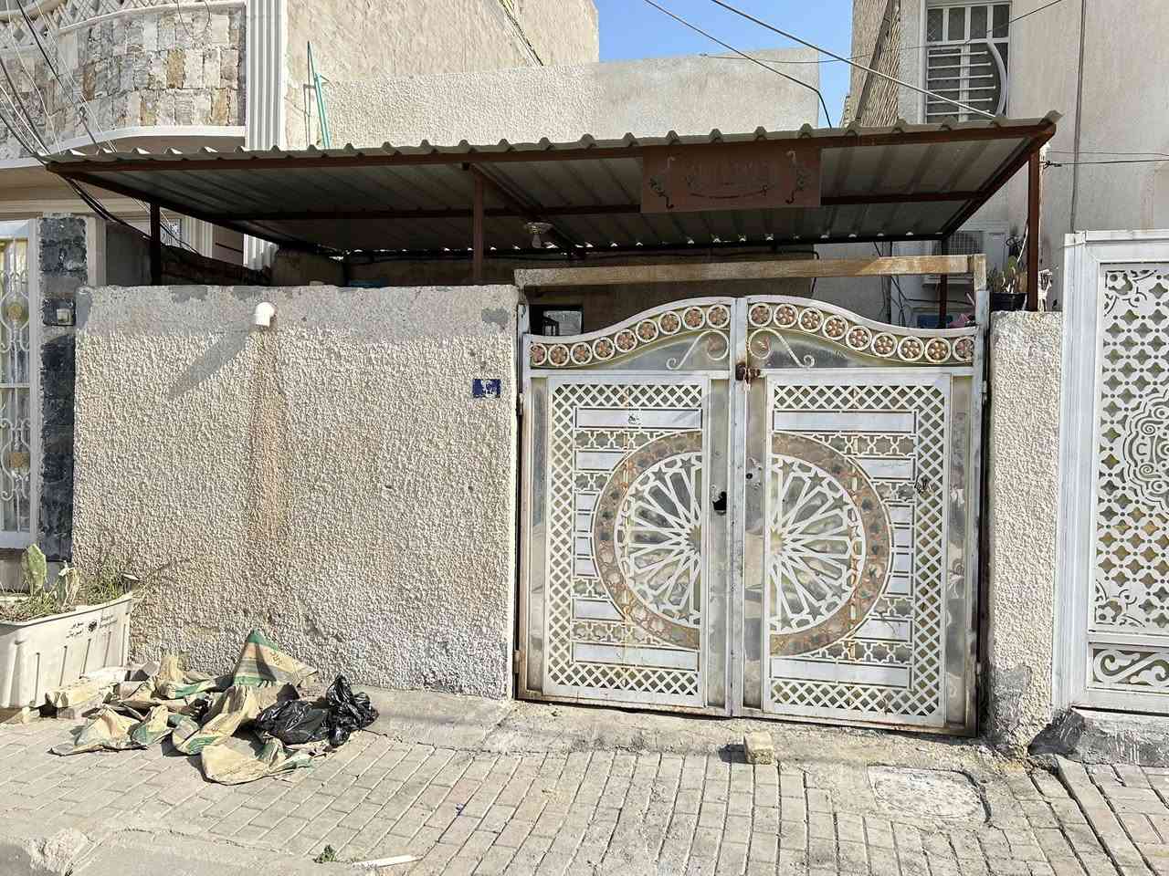 بيت م ١٠٠ للايجار الحسينيه الخمس تالاف                           ***********
