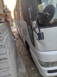 كوستر نيسان ٢٠٠٢ طويله بسمي محرك كاز ٣٠٠٠ مكفوله كير اكسل محرك اريد مر...