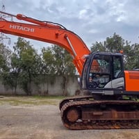 هيتاشي 6-350 دخول جدید مودیل 2016     سعر 9.5$ رقم موبایل 07732206060