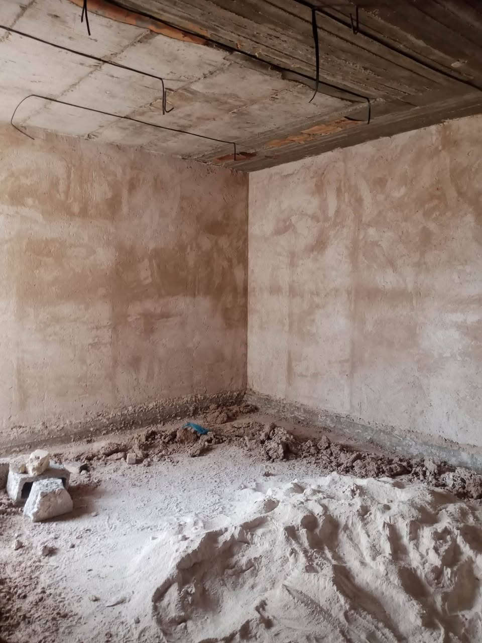 خلفه بناء ولبخ متفرغ حاليآ ***********
