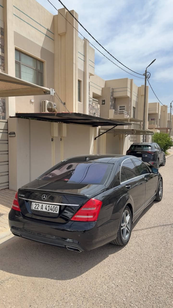 السلام عليكم
معروض للبيع 
مرسيدس s500 2012
خليجي مكفول كفاله عامه عدا دعاميه الاماميه مصبوغه
مغلفة ppf ضمان 10 سنوات
رقم اربيل تحويل وكاله مضمون
ماشيه 150 الف كيلو حقيقي
فول مواصفات اعلى فئة
بنوراما ورادارات وكامره وناظور ليلي
شاشات خلفية وكراسي تبريد تدفئه ومساج 
سماعات هارمن ودمام خلفي
4 ابواب شفط والجنطه كهربائية 
محرك 8 سلندر توين باور توربو
ثلاجة خلفية 
بدون اي نقص نهائيا والعداد صفر مسج 
السعر 188 ورقة وبيها مجال بسيط
***********
