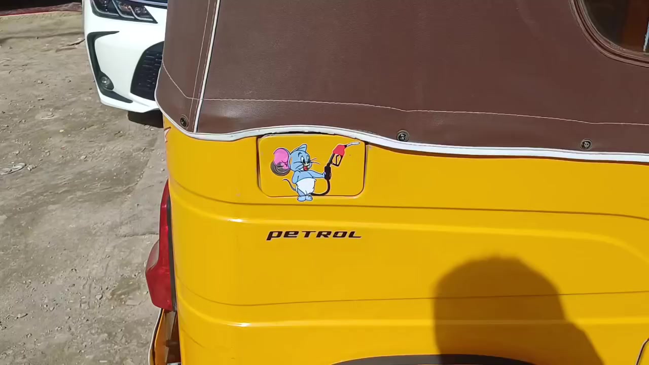 سلام عليكم تكتك للبيع تفاصيل داخل المنشور مكان بغداد حي الجهاد  ***********
