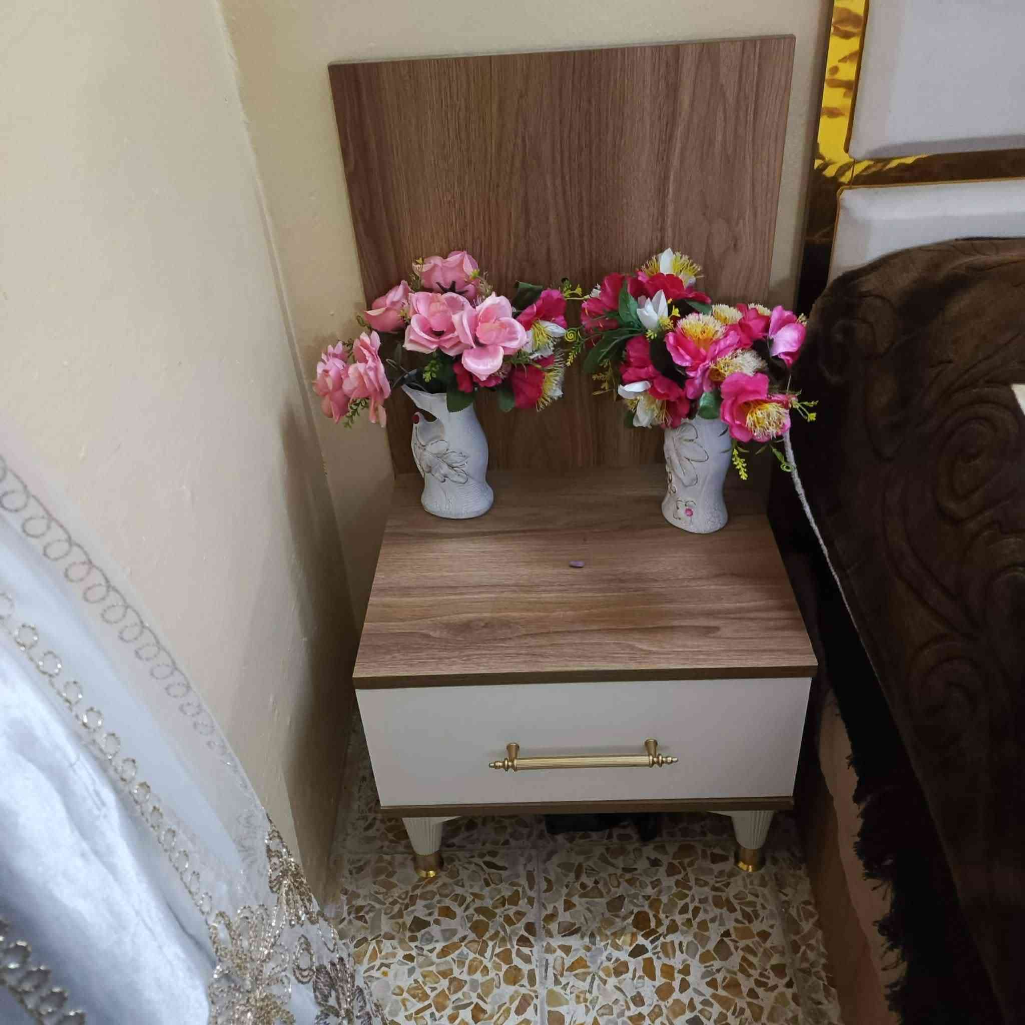 غرفه اخشاب تركيه  نضيفه اي عيب مابيها 
العنوان القدس 
السعر 500وبيها مجال 
الشراي يجي خاص


**إذا كنت صاحب هذا الإعلان وتريد حذفه لأي سبب، رجاءا أرسل رسالة إلى الدعم الفني**