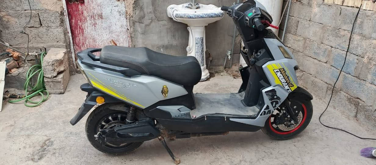 دراجه سكنس شحن للبيع
نضام بك و3 نمر ونضافه البطاريات 78% السعر خاص للاستفسار ***********
