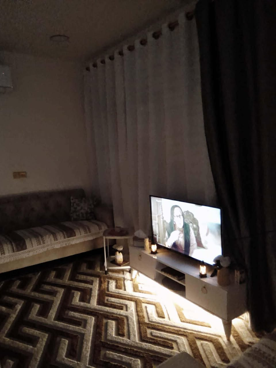 تخم للبيع عشر مقاعد لون بيجي وكراسي اثنين رصاصي بي ضرر بسيط مكان الدوره


**إذا كنت صاحب هذا الإعلان وتريد حذفه لأي سبب، رجاءا أرسل رسالة إلى الدعم الفني**