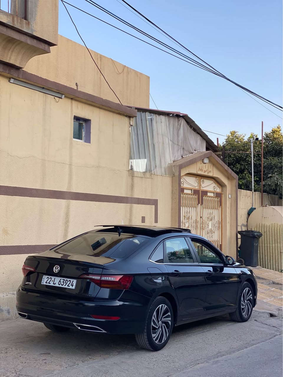 جيتا 2019 sel.فول موصفات (كير عادي )
شاشه الكتروني ئايباد مه زن  كوشن خزن. كوشن ساردو گه رم   1 پارچه و نيو بوياغ  بي داخلي. راديته ر بيلاد  هه مي به شه رت سعر 133 مكان  عقره 0️⃣7️⃣5️⃣0️⃣7️⃣3️⃣1️⃣5️⃣1️⃣0️⃣0️⃣ دهوك, العراق
