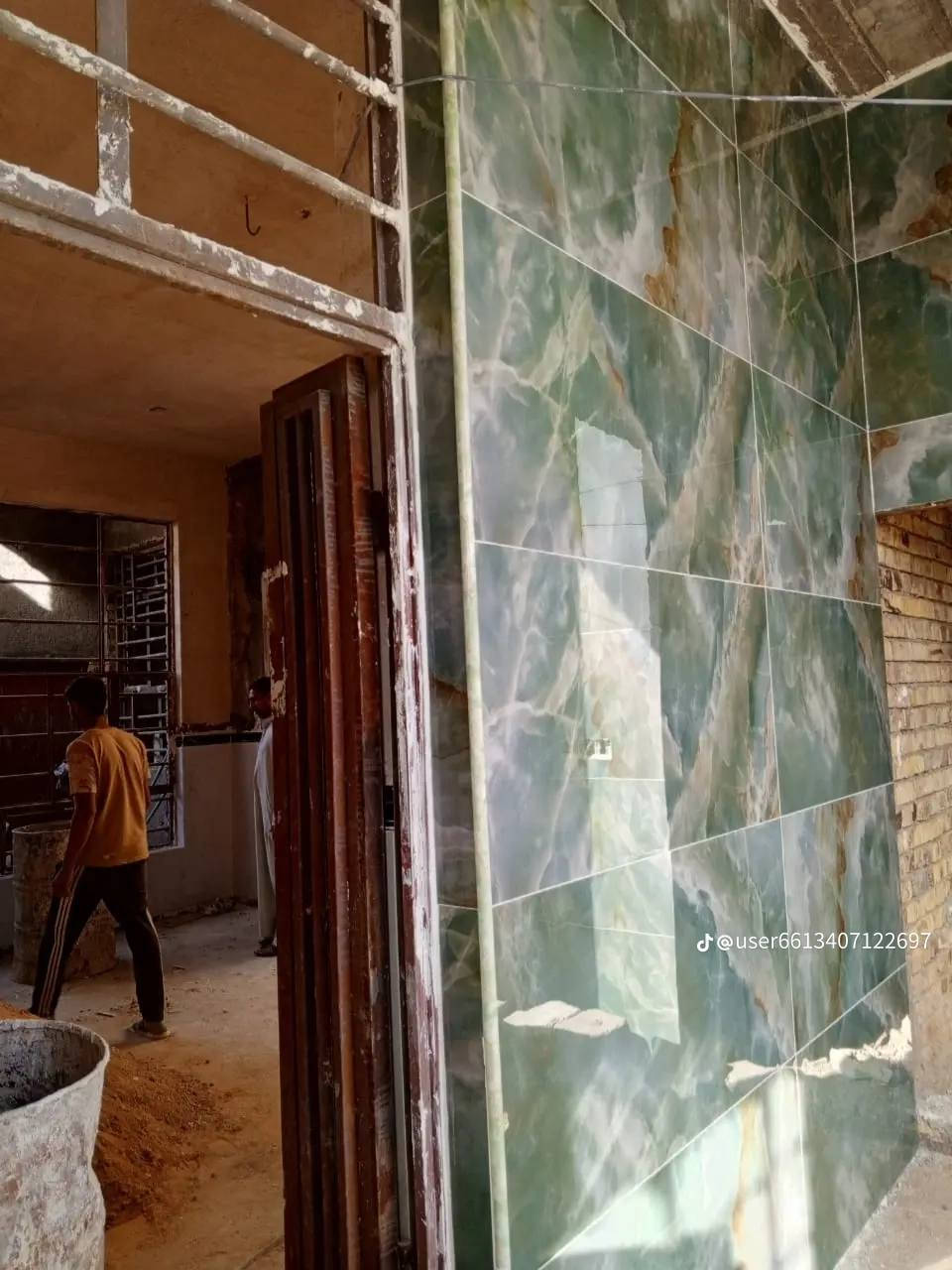 عمل البورسلين والديكورات وشغل هندسي وتصفير الجدار بالليزر على يد حسن الشبلي رقم الهاتف ***********
