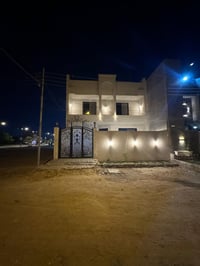 قرب ملعب كربلاء • ٢٠٠م • واجهة ١٠م