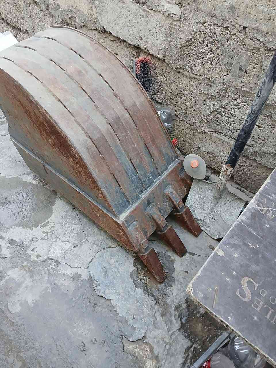 للبيع مكان موصل***********
