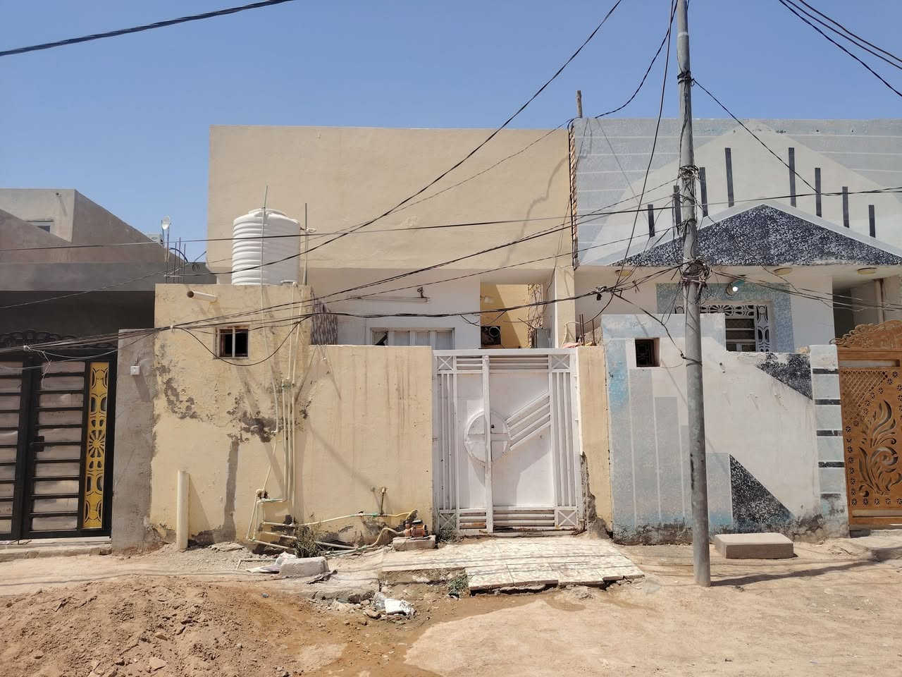 حي النداء بيت 100متر رهن 15 ولستفسار عل هاذه رقم ***********
