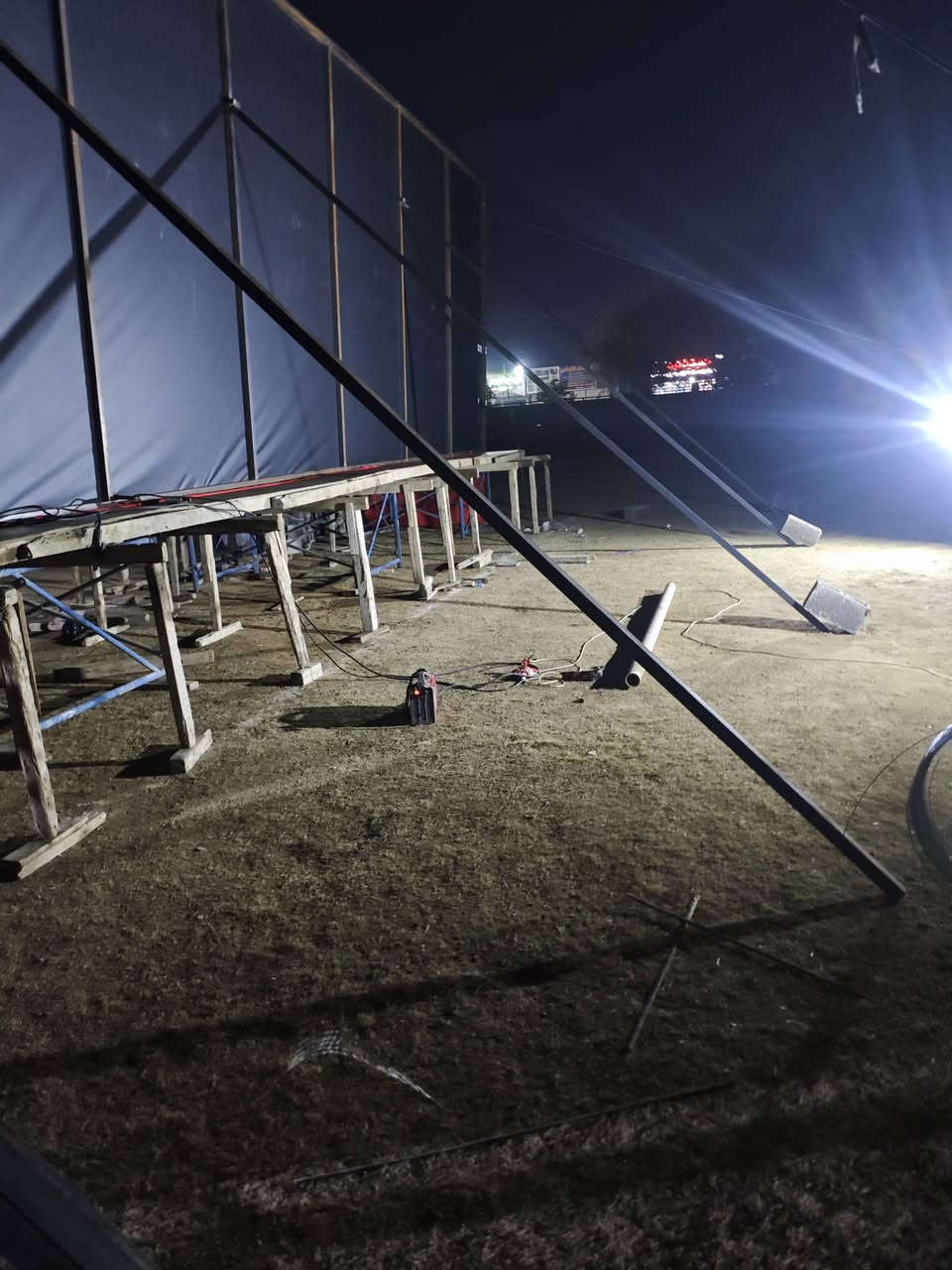 حداد متنقل ..... *********** وين مكان اجيك حتى خارج طوز
