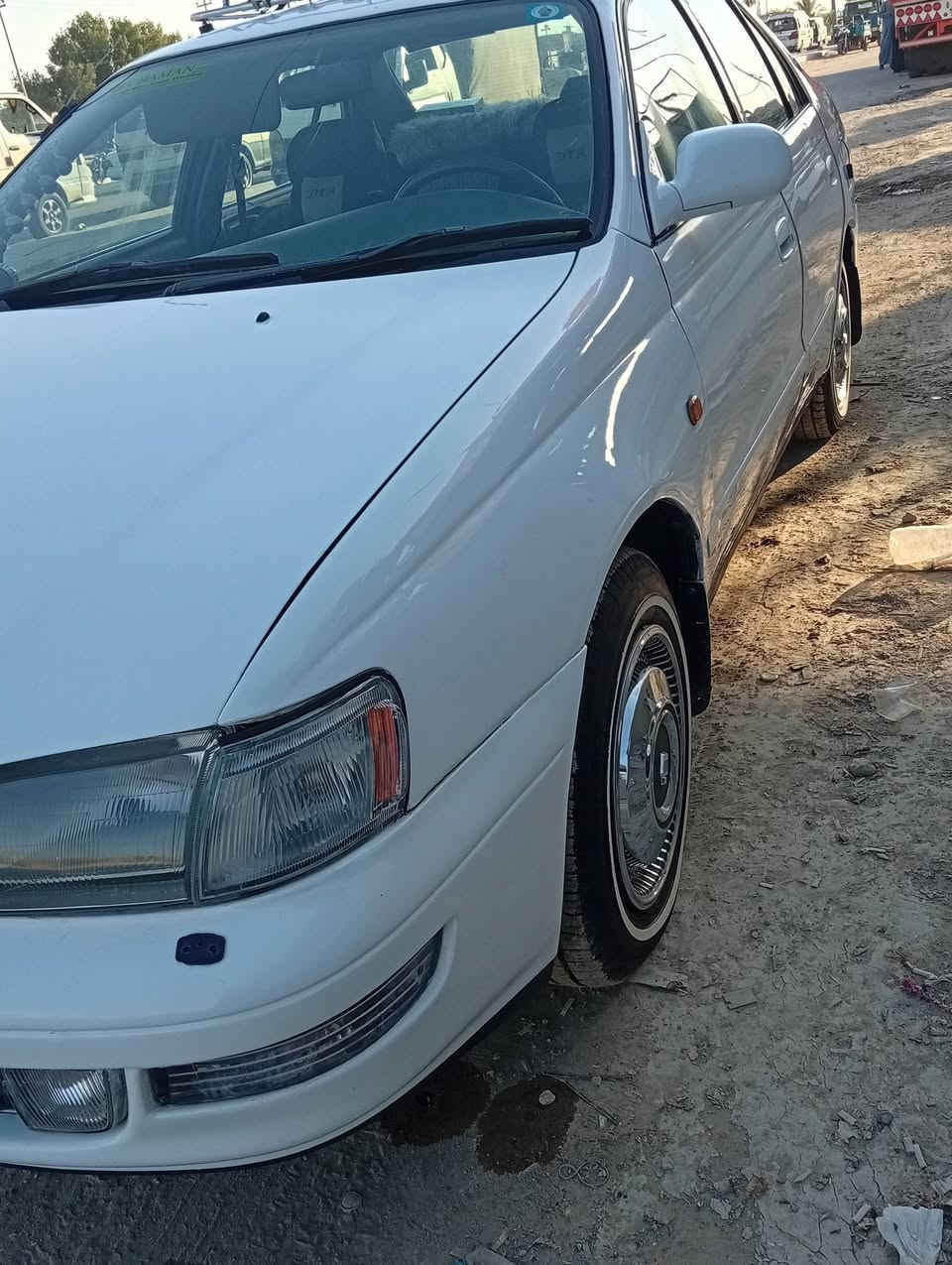 السلام عليكم كرونا نفخ مال جناي
المواصفات 
مكينه 1800 ام الجف
تبريد شغال
دشبول يسر بلاد
ستيرد دركه رباعيه
سايد بريك يسره
يدت اشاير يسره 
شاشه عارض حجم كبير
كامره خلفيه
ريمون ينتر لوك
لايتات زنون شمسي
كهربائية كله شغاله بلاد
السياره مصبوغه حزام جماليه
سستم سماعات 
تخم تاير خطه بيضه
السياره مال جناي السياره سنويه باسمي سعرها ٦٠ وبيها مجال هاتف ‏‪***********‬‏ عنوان سيارة نجف
