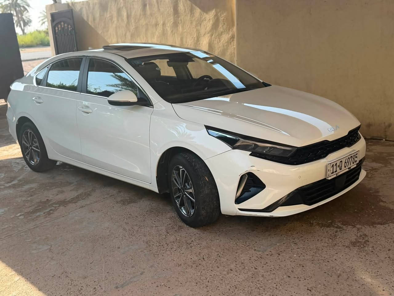 🚘 KIA K3 موديل 2024
🔹 رقم بغداد إنكليزي جديد (باسمي)

🔹 السعر:١٣٨ دولار وقابل للتفاوض بشكل بسيط.

المواصفات:

* عداد38 كم

* تجميع صيني

* محرك 1500 سي سي دبل نوزل

* مكفولة كفالة عامة من الضربة، الصبغ، البارد والتبديل

المميزات:

✔️ بصمة تشغيل

✔️ حساسات أمامية وخلفية

✔️ كشنات جلد

✔️ تبريد مقاعد

✔️ وضعيات قيادة

✔️ مرآة تعتيم

✔️ ويل كب

✔️ لايت زينون

✔️ إشارات بالمرايا

✔️ سانروف (سلايد)

✔️ بك لايت LED

✔️ وباقي مواصفات الفل كامل.

📍 مكان السيارة: بغداد 

📞 للاستفسار:***********
