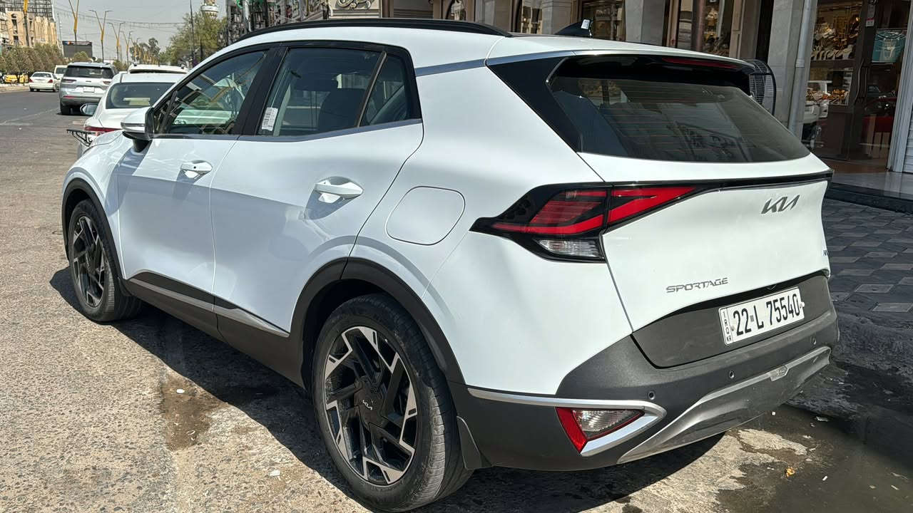 كيا سبورتج 2023
فول حساست 
بنوراما 
كشنات تدفئه تبريد 
ماشيه 38 الف 
بصمه
دخول ذكي
صندوك كهرباء 
هندبريك دكمه 
شاشه ابل كار 
مكاني المنصور 
او الكاظميه 
***********
22500 السعر
