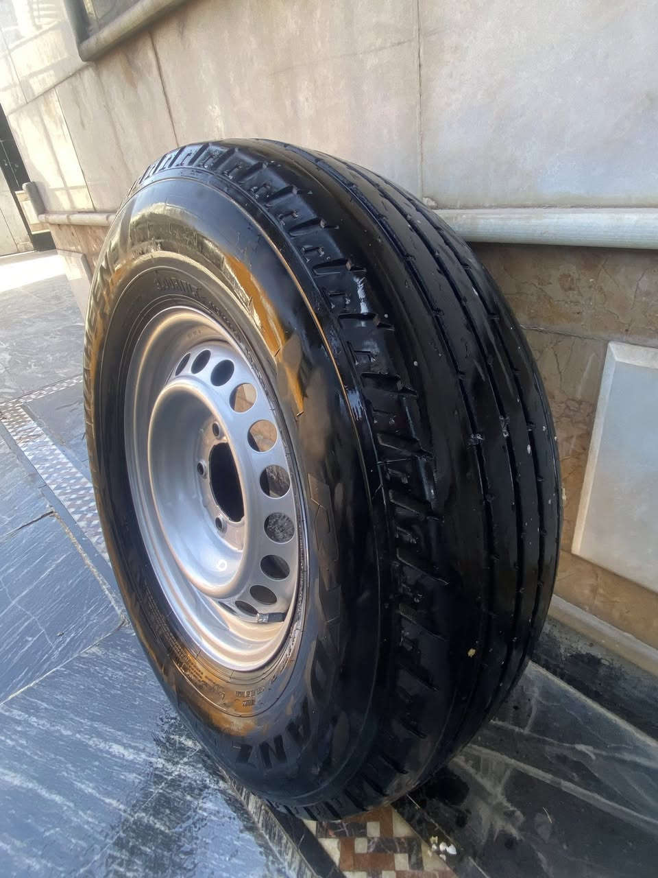 عندي تخم ويلات كارتون وتايرات شهين للبيع 450 الف مكان بصره


**إذا كنت صاحب هذا الإعلان وتريد حذفه لأي سبب، رجاءا أرسل رسالة إلى الدعم الفني**