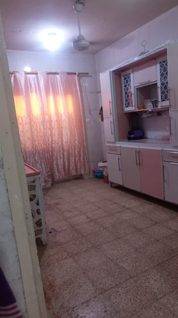 مجمع الشهيده اسراء مباشرتآ موقعه بل باب
السلام.عليكم 
شقة للبيع في مجمع الشهيدة إسراء
📍 الموقع: مركز المدينة – محافظة واسط
▪️ الطابق الثاني
▪️ مذكورة بالعقد
▪️ مساحة الشقة: 150 متر
▪️ العمارة: A8
▪️ رقم الشقة: 11
تتكون من:
🔹 3 غرف نوم
🔹 صالة
🔹 مطبخ
🔹 صحيات
💰 التسديد الشهري: 145 ألف
💰 المسدد: 21 مليون
💰 المتبقي: 9 مليون
🔸 الشقة مؤجرة حالياً بـ 250 ألف شهرياً
💵 سعر البيع: 33 مليون قابل للتفاوض
للاستفسار والمشاهدة يرجى التواصل خاص 📩


**إذا كنت صاحب هذا الإعلان وتريد حذفه لأي سبب، رجاءا أرسل رسالة إلى الدعم الفني**