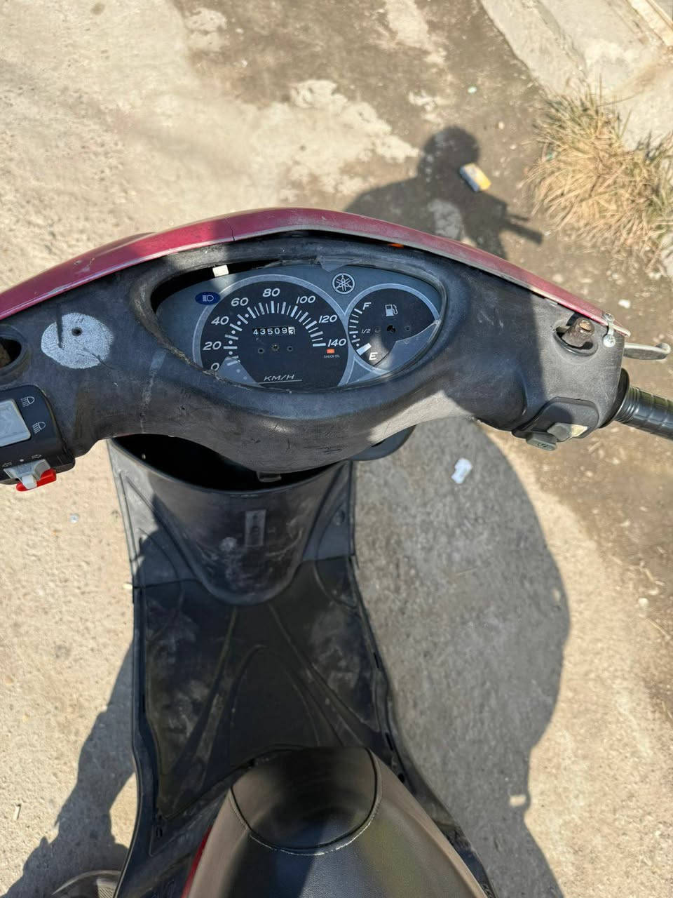 دراجه بريز خير من الله بس دشبول مكسور تايرات جديدة برغي ممفتوح بيها نكرة سلف كهربائيات كلها شغالة كابريتر مكينة خرسة افحص وأخذ  بغداد شارع النضال  *********** ( 600 )
