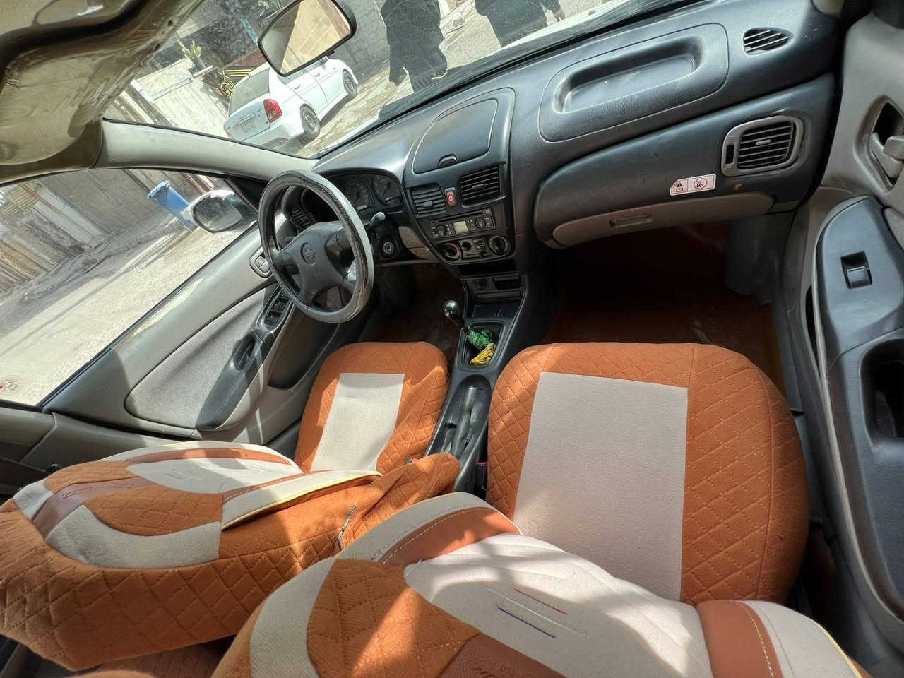 السلام عليكم
نيسان سني ٢٠٠٣ كير عادي محرك ١٦٠٠ قبق اسود مصبوغة عام السعر ٦٥ وبيهة مجال قليل غير متواجد على الفيس ***********
