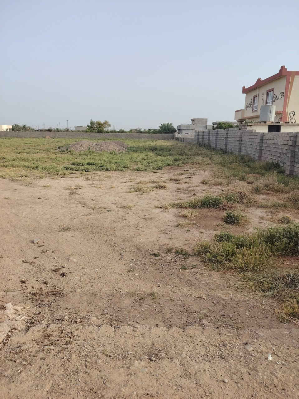 قطعه للبيع 400 متر موقع خلف بيت دكتور ياسين  كهرباء مي واصل  لل استفسار اتصل ع رقم ***********

