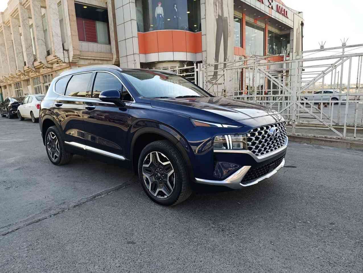 Hyundai Santa Fe limited هايبرد 
موديل 2023
لون ازرق مميز
ماشيه 12 الف ميل
حجم محرك 1.6 /4 سلندر
سعر 180 ورقه بدون رقم
تترقم محافظات الاقليم 
(دهوك اربيل سليمانيه حلبجه)
حادث سيارة :جاملغ+ باب امامي جهه اليسار + نص جاملغ  جهه اليسار
بدون دواخل 
ايرباك ستيرن طاك و مرجع سستم شركه
رادار و راديترات و حجر بيئه و حساسات بلادي شركه
سيارة فول مواصفات لميتدد ١/١ أعلى فئه👌
بصمه+شغال عن بعد
اوتو باركينك = تقديم و ترجيع كنترول
كشنات جلد +خزن + هيتر و تبريد
ستيرن هيتر
فور ويل٤×٤
بردان خلفي
صندوق كهربائي
حساسات امامي و خلفي و جوانب
رادار امامي و خلفي و جوانب 
4 كاميرات 180 درجه حول السيارة
ويل كب كروم بلادي
شحن وايرس
بعد بيها اهواي مواصفات 👌
سيارة بنزين و هايبرد
رقم كاتي /مدة  ترقيم 60 يوم من تاريخ الشراء
تكلفه الرقم 16.5 ورقه
سيارة في اربيل شركة نور البصرة موجودة 
بيع فقط شراي يتصل
***********
*********** أربيل, العراق

