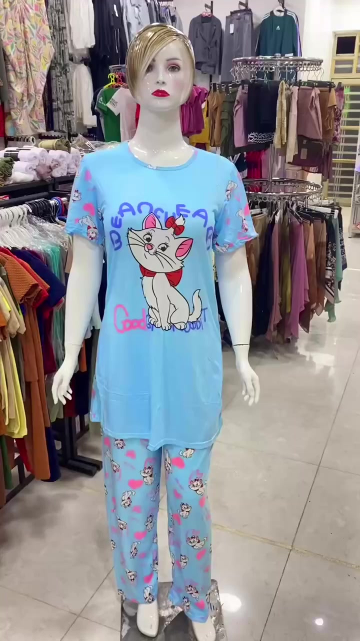 👚بكج متكون من تراك نسائي كامل + برمودة مع تشيرت وبسعر جداً جداً مناسب.✅

🚗توجد خدمة توصيل.

📍مجمع الريان .. طريق سنجار/ عنانه .. قريب على ملعب سنجار.🏟️

#مجمع_الريان_سنجار
#fashion
#اكسبلور
#explore
#العراق


**إذا كنت صاحب هذا الإعلان وتريد حذفه لأي سبب، رجاءا أرسل رسالة إلى الدعم الفني**