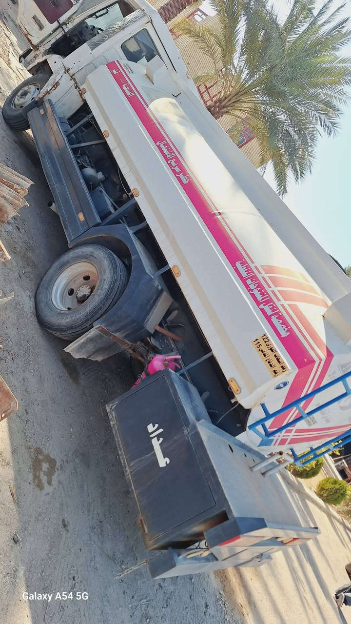 سلام عليكم دنكر افيكو البيع محرك وكير اوكسن مكفول تحويل ثاني رقم واصط المكان بابل الشوملي لاستفسار ***********
