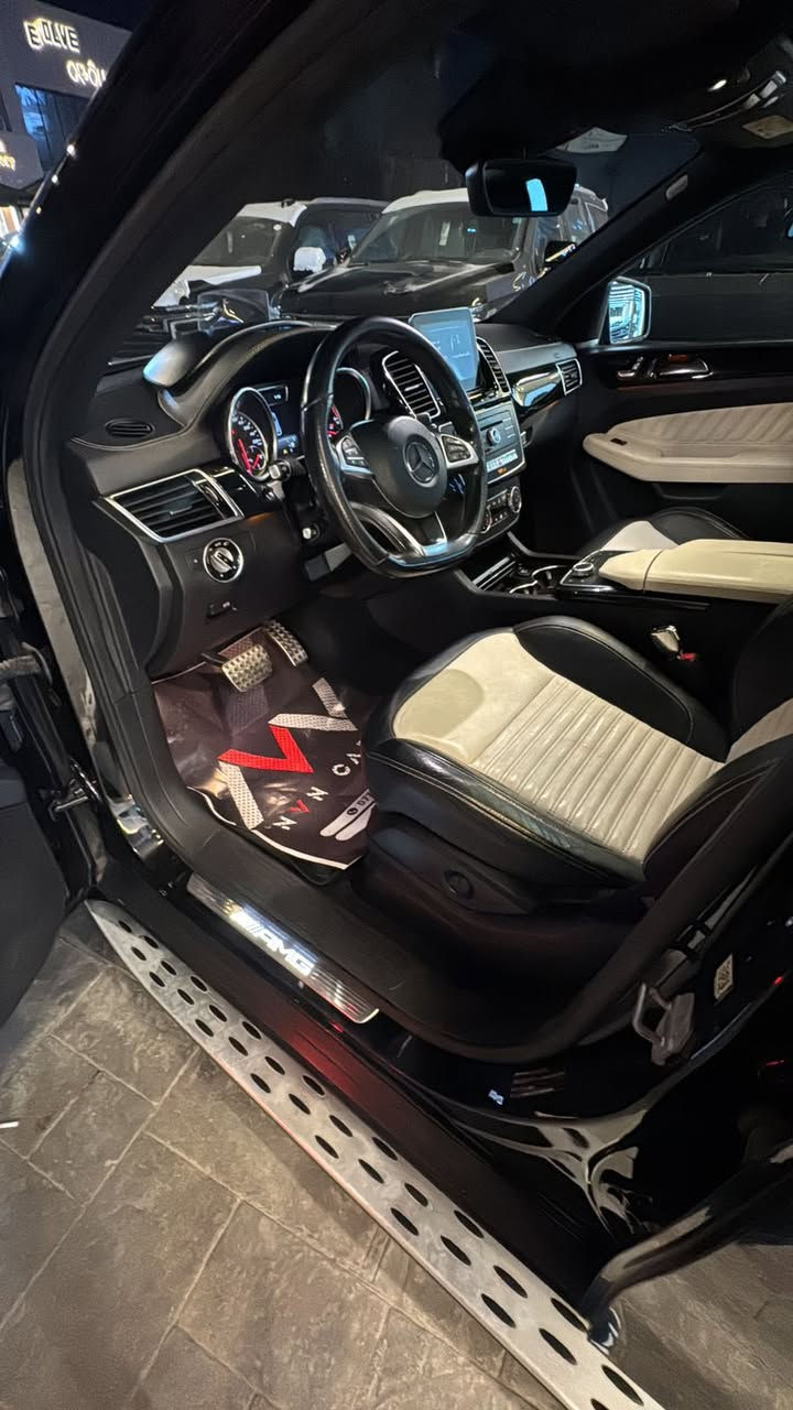 مرسيدس   GLE 43 AMG 2018
🔹 الموديل: 2018
🔹 المحرك: 6 سلندر 3.0L  (BITurbo) – أداء عالي
🔹 ناقل الحركة: أوتوماتيكي AMG SPEEDSHIFT 9 سرعات
🔹 نظام الدفع: 4MATIC+ دفع رباعي متطور
🔹 اللون الداخلي: شامواه + جلد + كاربون فايبر فاخر
🔹 الضمان: وكالة BCM - ضمان خليجي
🔹 رقم السيارة: اربيل
تحويل مباشر
✅ الممشى 77 الف 
✅ تصميم رياضي فاخر مع شبك AMG الأمامي المميز
✅ابواب ذكي وشفط مع القفل التحكمي
✅ إضاءة LED أمامية وخلفية متكيفة مع إضاءة محيطية داخلية
✅ فتحة سقف بانورامية مزدوجة
✅ نظام تعليق هوائي (جكات) لتوفير راحة مطلقة أثناء القيادة
✅ رادارات متكاملة (أمامي + خلفي + جانبي) + نظام قيادة شبه ذاتية
✅ شاشات ديجيتال متكاملة مع نظام MBUX الذكي
✅ نظام ملاحة متطور + دعم أبل كاربلاي وأندرويد أوتو
✅ كراسي جلد مع تدفئة، ، وتدليك (مساج) بتحكم كهربائي كامل
✅ نظام صوتي Burmester فاخر ثلاثي الأبعاد
✅ كاميرات 360° مع حساسات أمامية وخلفية مع حلقة دائرية متكامله حول السيارة
✅ مثبت سرعة متكيف مع نظام الفرملة التلقائية
✅ جنوط AMG رياضية مقاس 22 إنش
✨ سيارة SUV رياضية، فاخرة، وجديدة جداً!
السعر 42 الف $

للاستفسار الاتصال على الأرقام 

العنوان بغداد الوزيرية 

 ***********
***********
